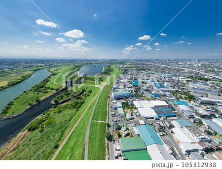 「埼玉県」荒川上空から川上方向を望む　戸田市 105312938