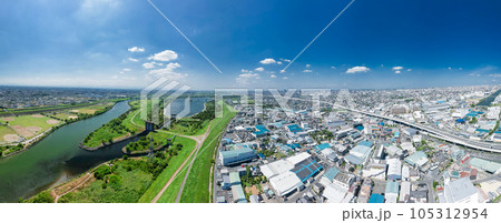 「埼玉県」荒川上空から川上方向を望む 戸田市 「埼玉県」荒川上空から川上方向を望む 戸田市 105312954