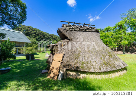 《佐賀県》菜畑遺跡(なばたけいせき)・末盧館(まつろかん)日本最古の水稲耕作遺跡 《佐賀県》菜畑遺跡(なばたけいせき)・末盧館(まつろかん)日本最古の水稲耕作遺跡 105315881