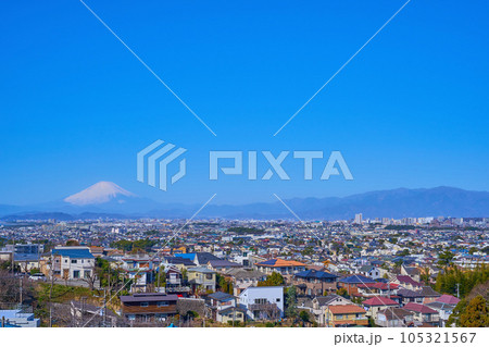 神奈川県藤沢市の富士見坂付近から西側の街並み(片瀬山,片瀬,富士山,丹沢山地など)を見る 神奈川県藤沢市の富士見坂付近から西側の街並み(片瀬山,片瀬,富士山,丹沢山地など)を見る 105321567