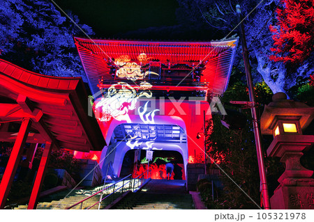 江ノ島神社の灯篭祭り 江ノ島神社の灯篭祭り 105321978