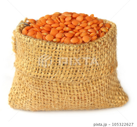 Lentil in a sack 105322627
