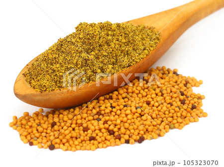 Grated Mustard and paste 105323070
