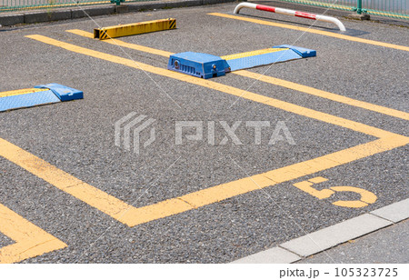 コインパーキング、駐車場、有料パーキング コインパーキング、駐車場、有料パーキング 105323725