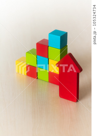 矢印と積み木ブロックのグラフ・右肩上がり 105324734