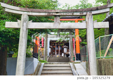花山稲荷神社(京都市山科区) 花山稲荷神社(京都市山科区) 105325279