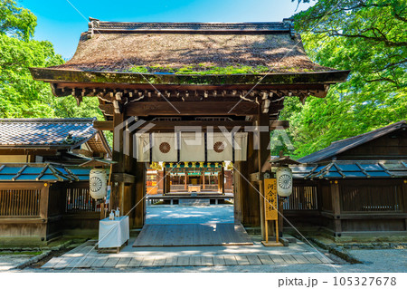 京都市左京区下鴨泉川町の河合神社（美麗の神様）　中門 105327678