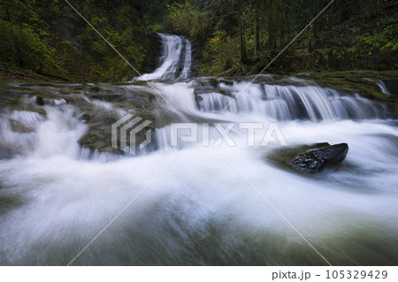 千葉県 養老渓谷・万代の滝 / Bandai Waterfall, Isumi, Japan 105329429