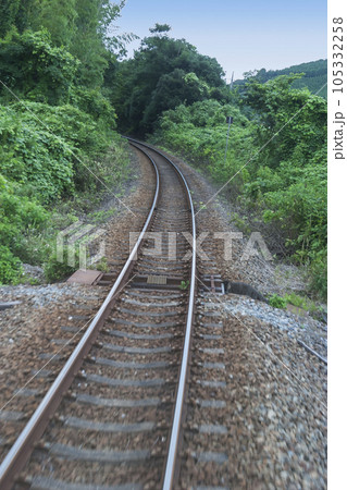 線路は続くよどこまでも 線路 踏切 美祢線 ローカル線 セメント工場 引き込み線 廃線 厚狭駅 美祢 線路は続くよどこまでも 線路 踏切 美祢線 ローカル線 セメント工場 引き込み線 廃線 厚狭駅 美祢 105332258