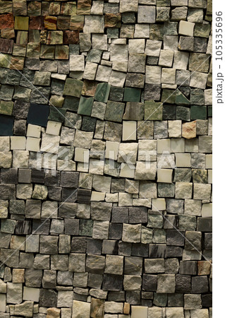 モザイク壁にクローズアップした背景素材写真 105335696