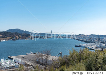 気仙沼湾の風景 105336841