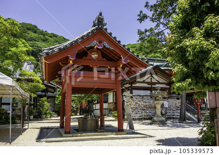 広島東照宮　手水舎　広島県広島市 105339573