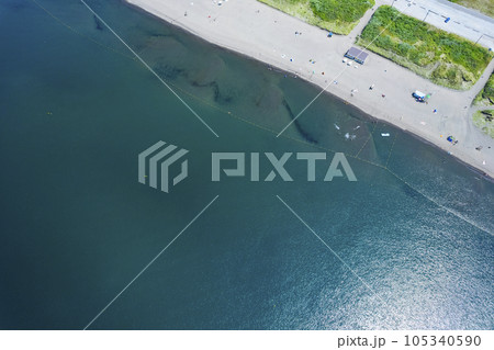 空から見た海水浴場イメージ 空から見た海水浴場イメージ 105340590