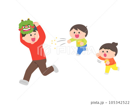 節分　豆まきをする子どもたちと逃げる鬼役のお父さん 105342522