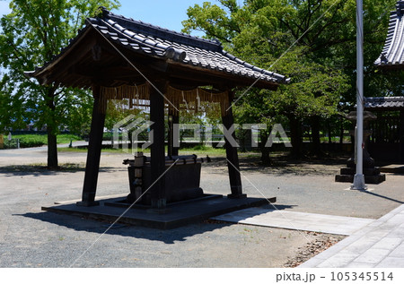 神社の手水舎 神社の手水舎 105345514