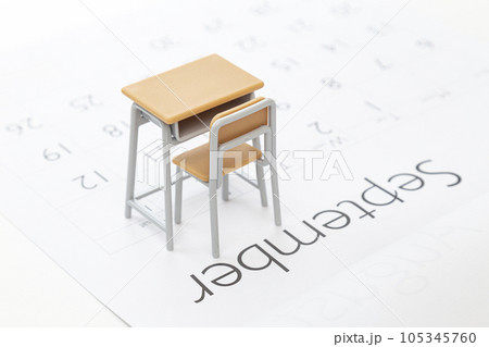 新学期 9月 白バック 新学期 9月 白バック 105345760