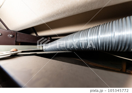 屋根裏イメージ 105345772