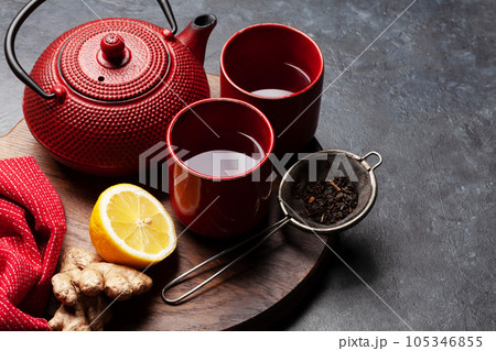 Tea with lemon and mint and teapot 105346855
