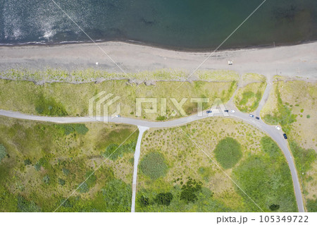 石狩浜を空撮（あそびーち石狩、いしかり浜サンドパーク近辺） 105349722