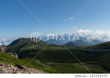 乗鞍岳へ続く道　乗鞍スカイライン 105352474