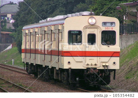 関東鉄道常総線キハ350形(取手⇔水海道) 関東鉄道常総線キハ350形(取手⇔水海道) 105354482