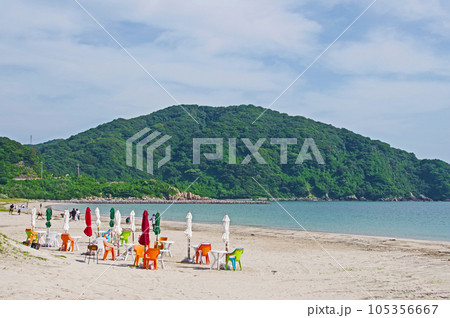 山口県下関市の遠浅のビーチ吉母海水浴場 山口県下関市の遠浅のビーチ吉母海水浴場 105356667