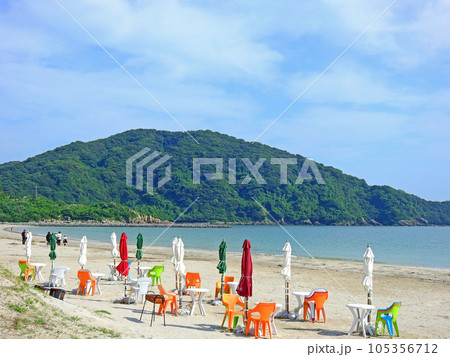 山口県下関市の遠浅のビーチ吉母海水浴 山口県下関市の遠浅のビーチ吉母海水浴 105356712