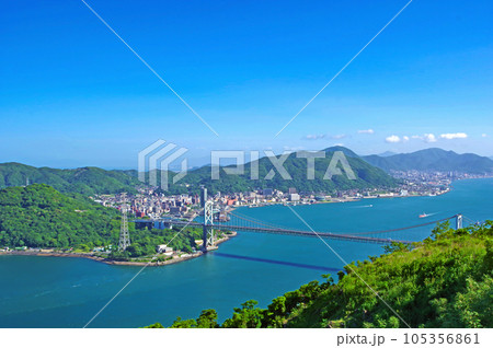 下関市の人気観光スポット火の山公園から関門橋展望 105356861