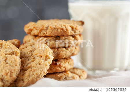 Homemade oat cookies for snack close up Homemade oat cookies for snack close up 105365035