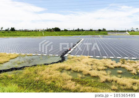View of the floating Solar power system on the flood detention basin in Kaohsiung, Taiwan. 105365495