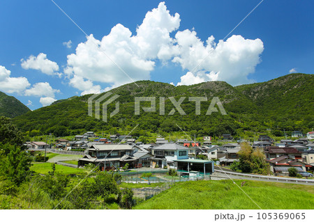 岡山県備前市日生の のどかな風景 105369065