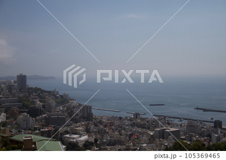 熱海市街と海 熱海市街と海 105369465