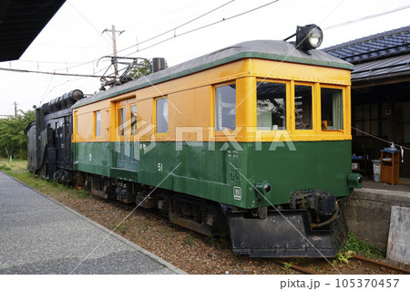 旧新潟交通電車線月潟駅 モワ51形51号 旧新潟交通電車線月潟駅 モワ51形51号 105370457