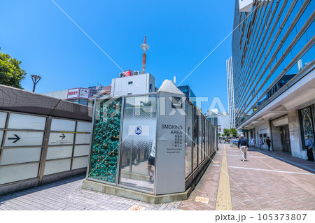日本の横浜都市景観 炎暑、猛烈な暑さ続く…横浜駅前やスモーキングエリアなどを望む=7月26日 日本の横浜都市景観 炎暑、猛烈な暑さ続く…横浜駅前やスモーキングエリアなどを望む=7月26日 105373807