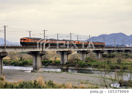 2002年　紀勢本線を走る165系さよなら列車6両 105379069
