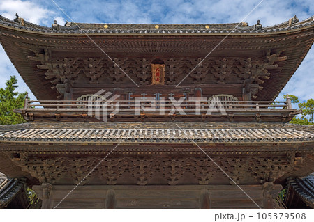 愛知 大樹寺の山門風景 105379508