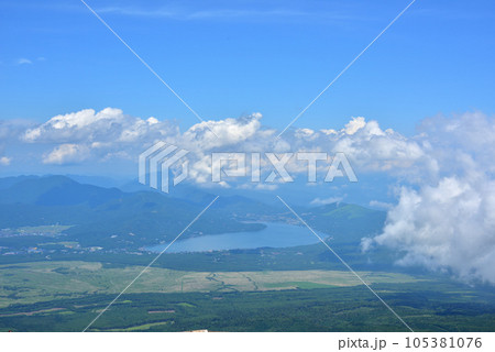 富士山登山道吉田ルート六合目~七合目風景 富士登山 富士山登山道吉田ルート六合目~七合目風景 富士登山 105381076