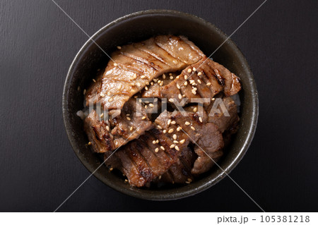 牛タン丼 105381218