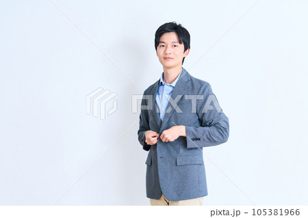 若い男性　メンズファッション　 105381966
