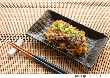 鯖とキノコのおろしポン酢和え 鯖とキノコのおろしポン酢和え 105381998