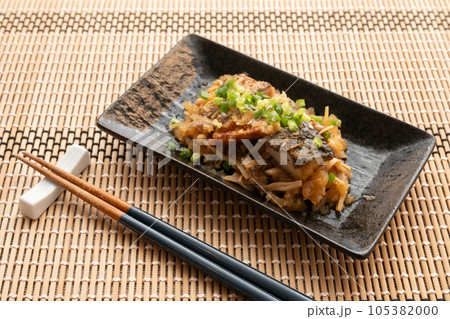 鯖とキノコのおろしポン酢和え 105382000