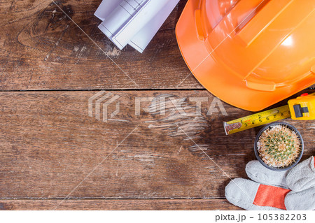 construction safety equipment 105382203
