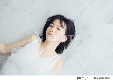 ナチュラルビューティな女性 ナチュラルビューティな女性 105386368