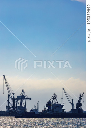 Port and industrial zone in Taranto, Apulia, Italy Port and industrial zone in Taranto, Apulia, Italy 105389949