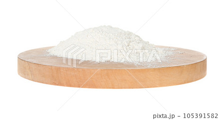 Pile of organic flour isolated on white 105391582