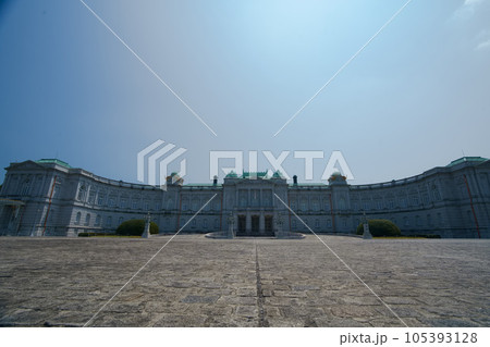 国宝 赤坂離宮 迎賓館 東京 正面 国宝 赤坂離宮 迎賓館 東京 正面 105393128