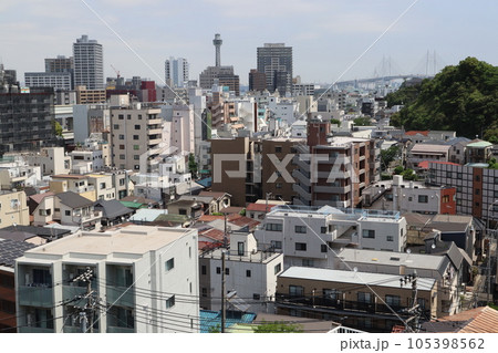山手イタリア山庭園から元町方面を望む 105398562