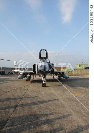 航空自衛隊のF-4EJファントム戦闘機 航空自衛隊のF-4EJファントム戦闘機 105399442