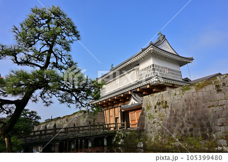 鶴丸城御楼門 鶴丸城御楼門 105399480