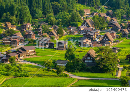 夏の白川郷(夕景) 夏の白川郷(夕景) 105400478